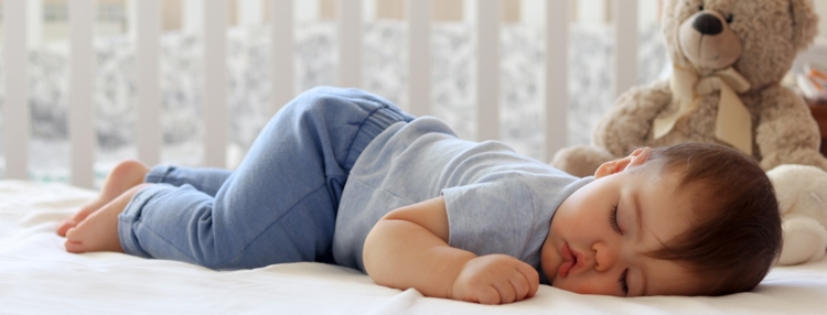 Los bebés no necesitan almohada